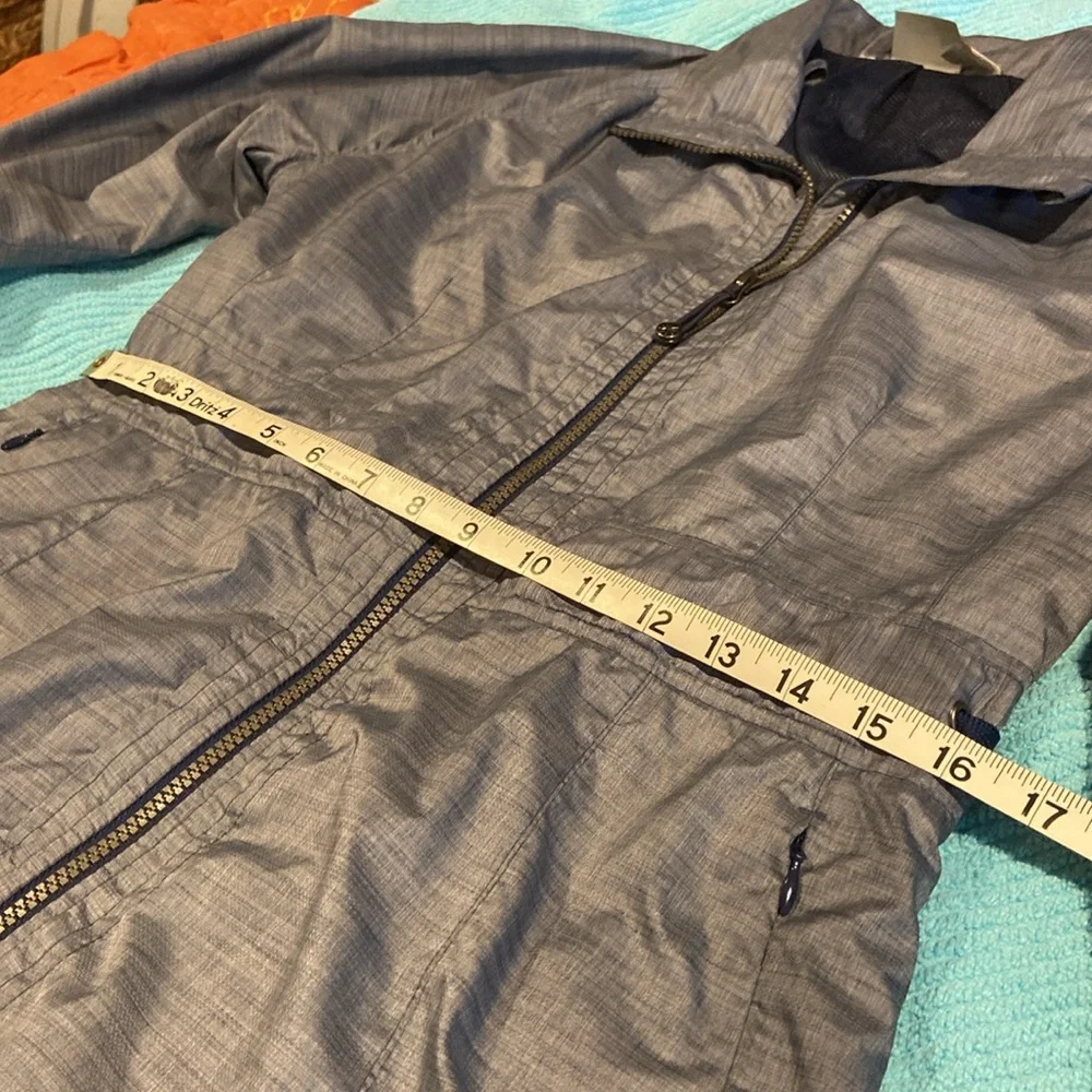 Athleta City Chic lightweight rain Jacket - Picture 15 of 16